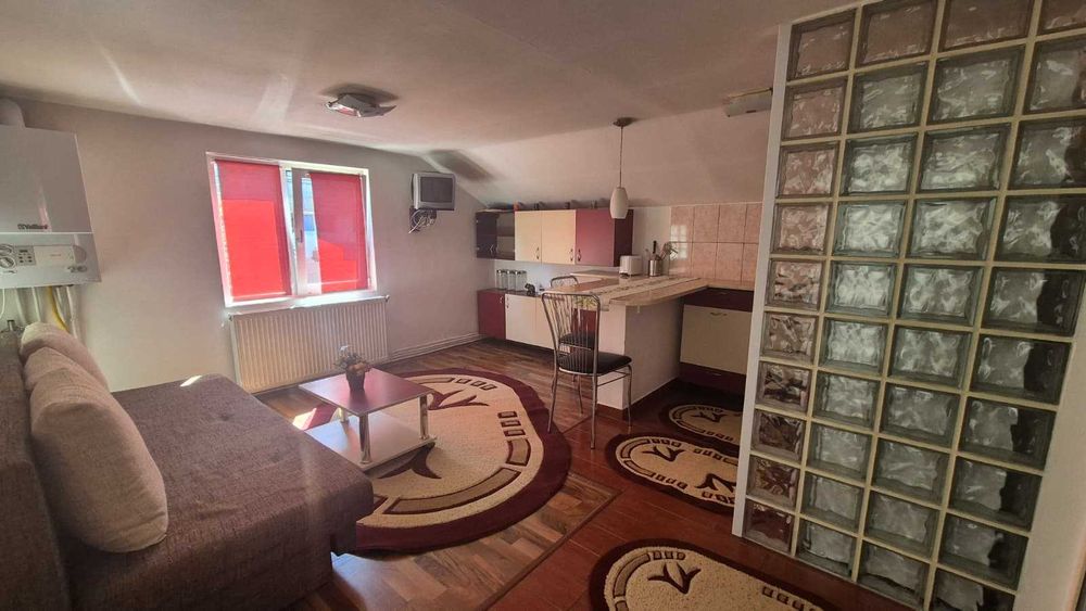PF inchiriez apartament 2 camere Calea Turzii, parcare, posibilitate incarcare auto electric