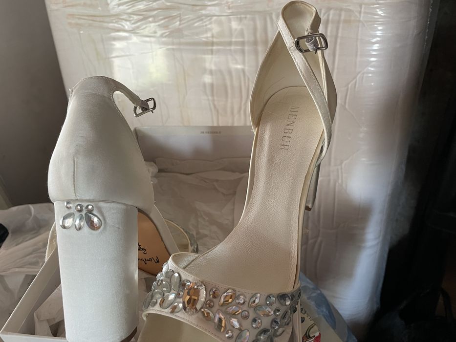 Удобни и класни сандали