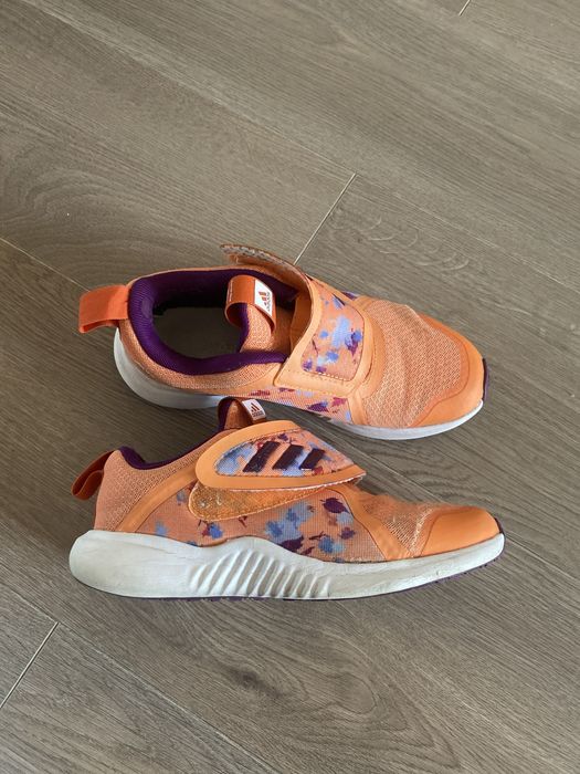 Кроссовки для девочек