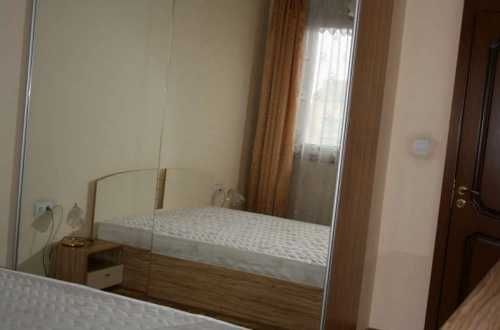 Дава се под наем Двустаен апартамент в София, Център - 80 кв.м за 373.83 € - Снимка #1