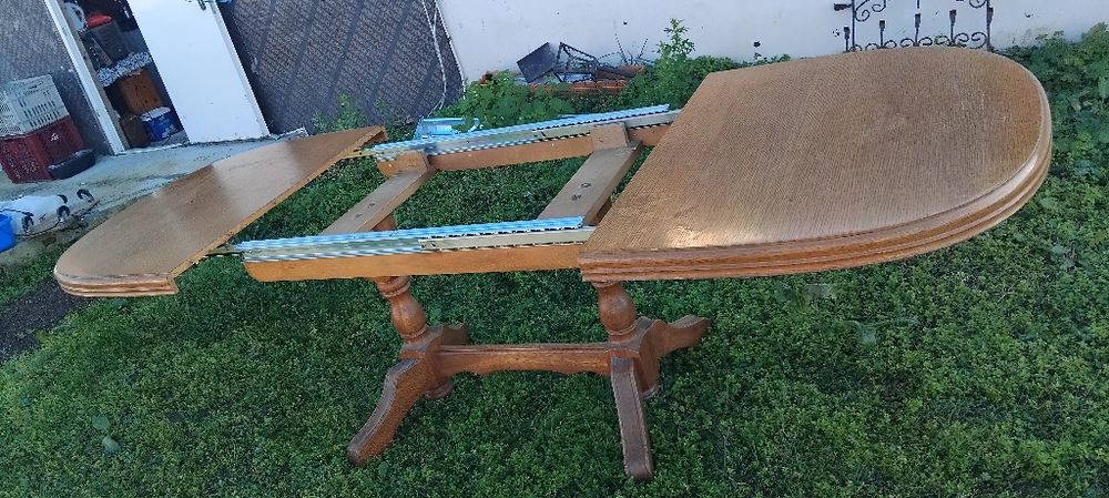 Трапезна Дъбова маса (разтегателна 2,5 м .)