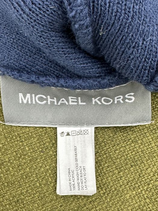 Caciuli Armani si Michael Kors noi