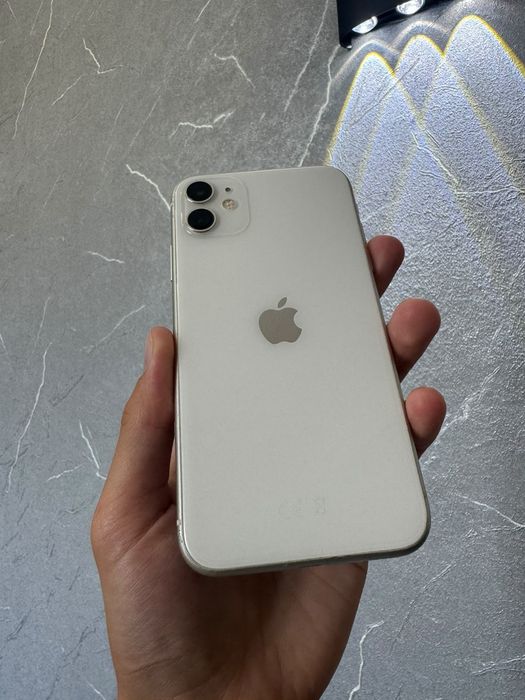 Iphone 11  память 128гигов