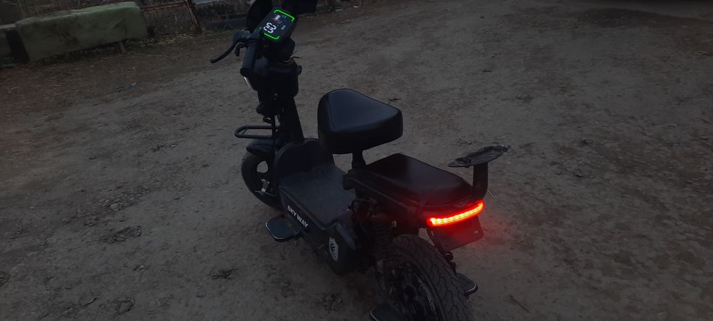 Скутер SKY WAY 800