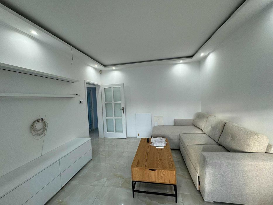 Дава се под наем Тристаен апартамент в София, Младост 1 - 70 кв.м за 765 € - Снимка #2