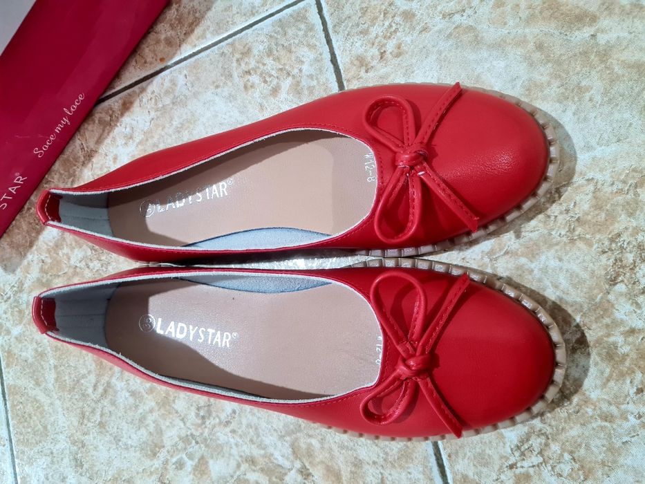 Дамски червени балеринки/Damski chervil balerinki