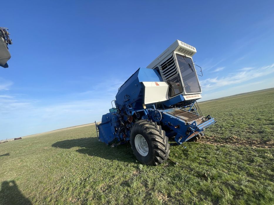 Комбайн.      …..     селхозтнхник.