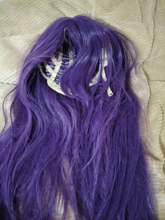 Парик фиолетовый