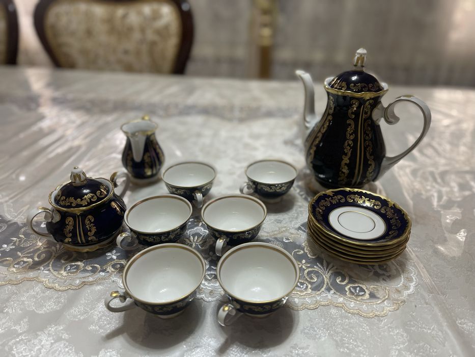 Оргинальный кобальтовый сервиз