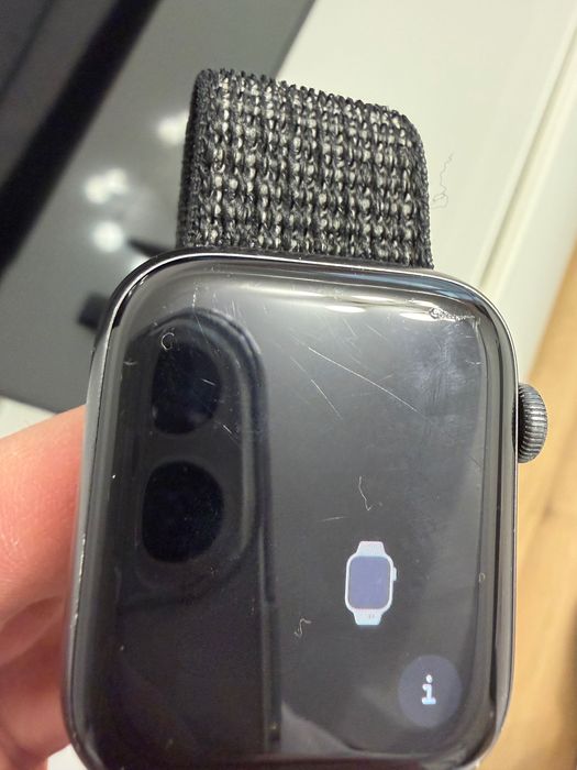 Apple Watch SE 44 mm