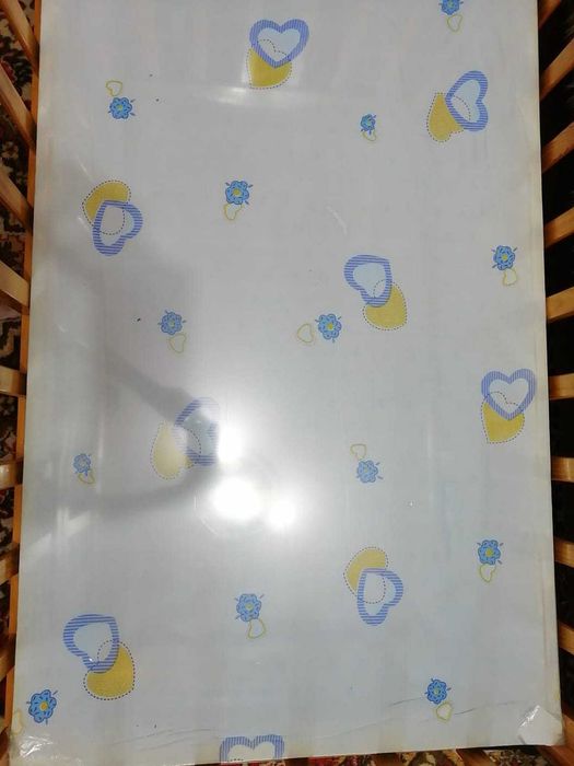 Кроватка детская деревянная