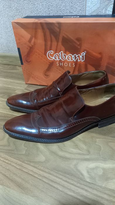 Продаются мужские туфли