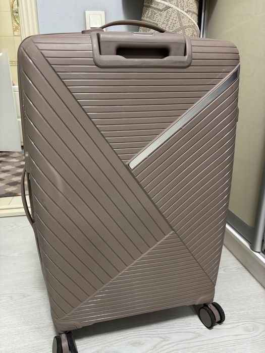 Чемоданы, размер L