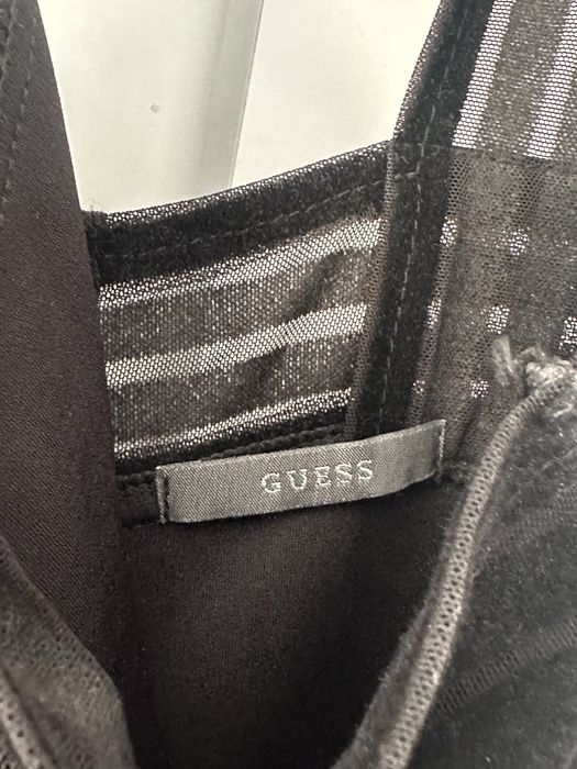 Коктейлна рокля Guess