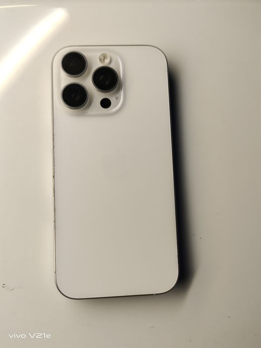 iPhone 16 pro 128 gb