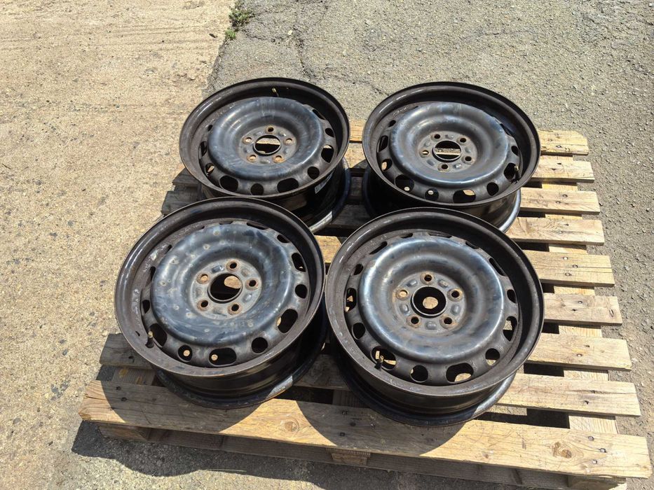 16 цола 5 х 114,3 мм Мазда / Кия / Хюндай / Митсубиши - 6,5 Инча/ЕТ 42