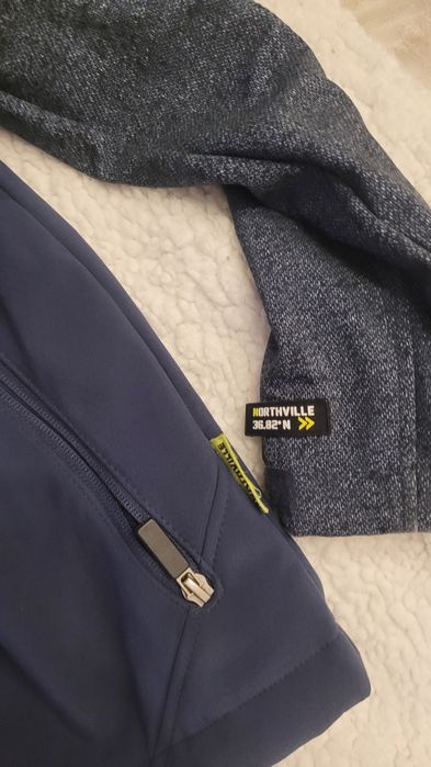 Geaca Nortville pt 10 ani ,stare  f buna