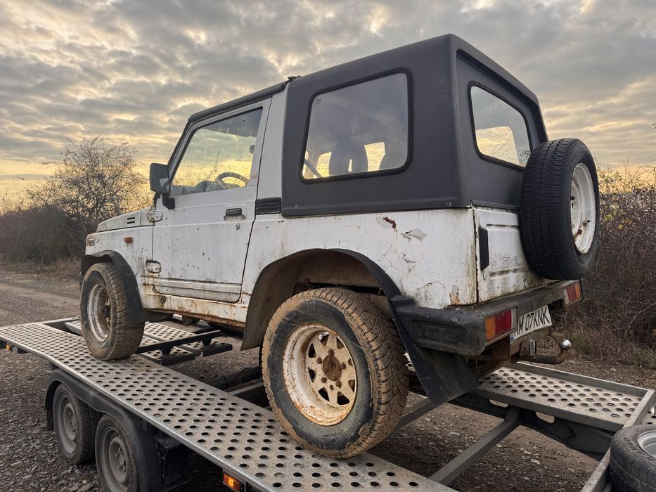 Dezmembrez Suzuki Samurai