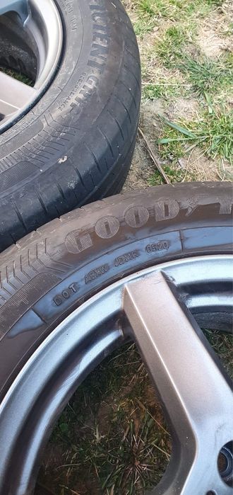 Jante aliaj DEZENT TY graphite + anvelope Goodyear