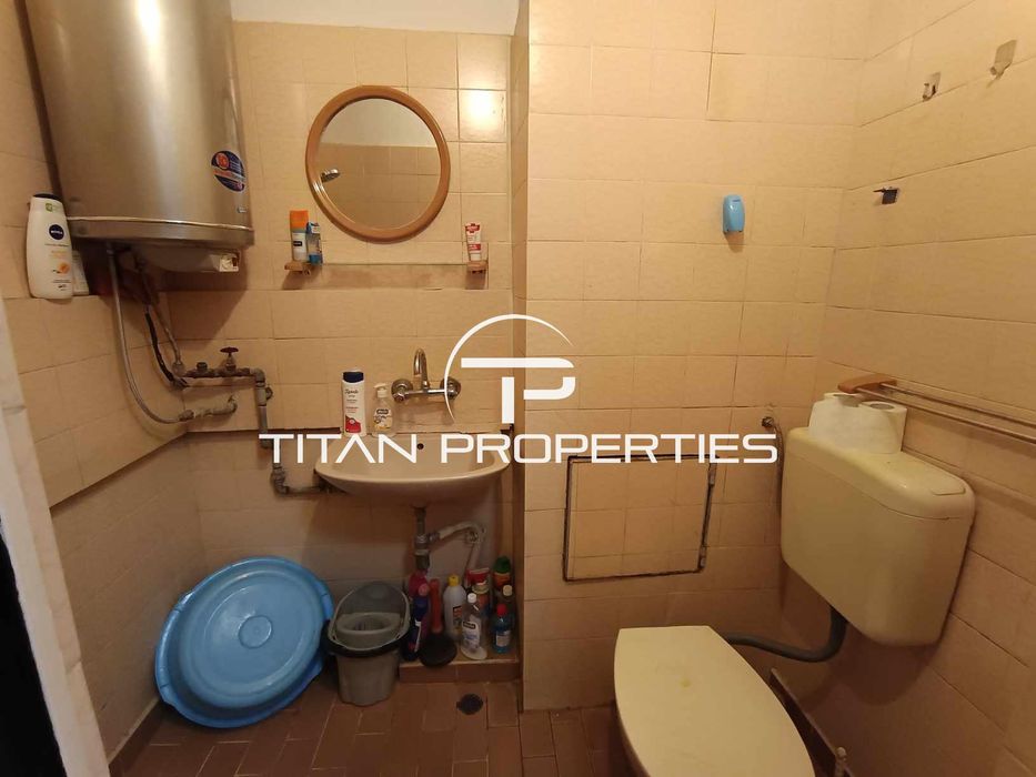 Дава се под наем Тристаен апартамент в Варна, Левски - 100 кв.м за 550 € - Снимка #7