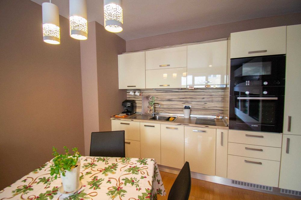 Дава се под наем Тристаен апартамент в София, Витоша - 80 кв.м за 558.45 € - Снимка #4