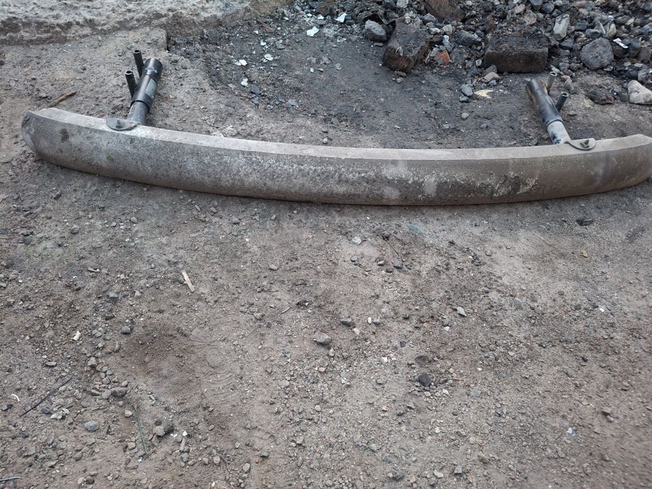 Усилитель бампера