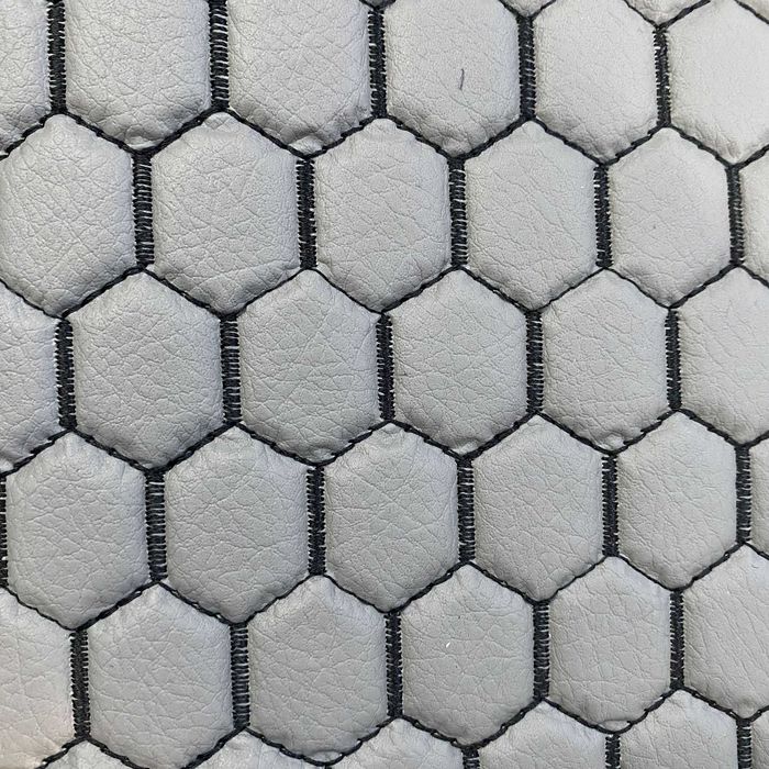 Капитонирана кожа тип Пчелна пита