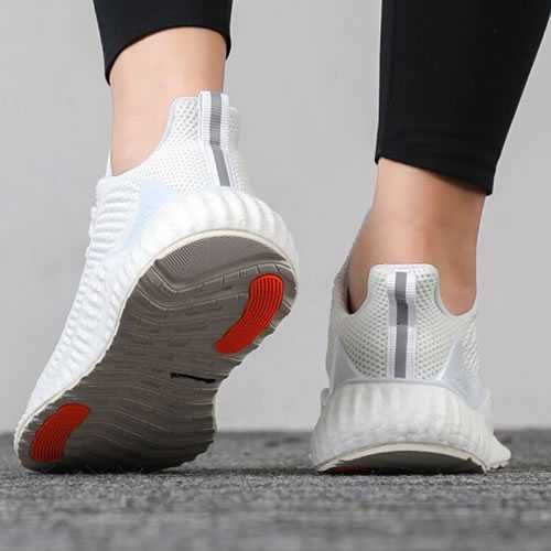 Мъжки  маратонки   ADIDAS ALPHABOOST   Оригинални  EU 41 1/3