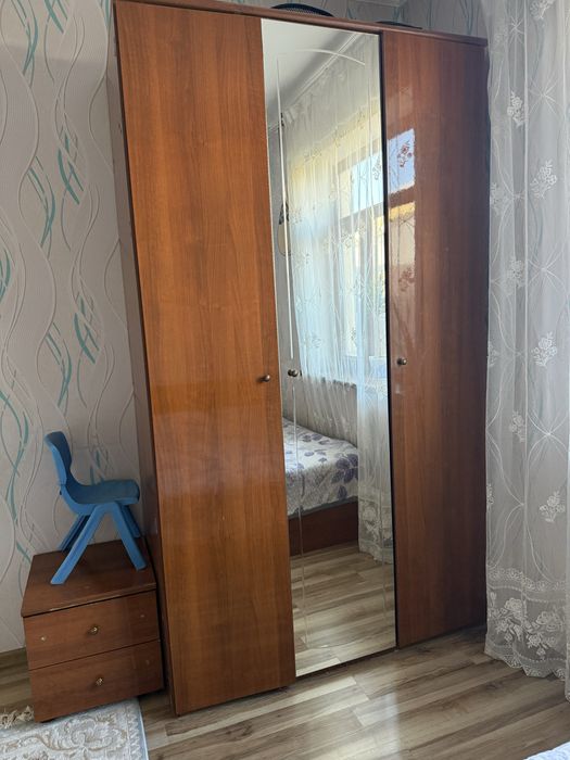 Бу мебель сатылады срочно.Бағасы келісімді.