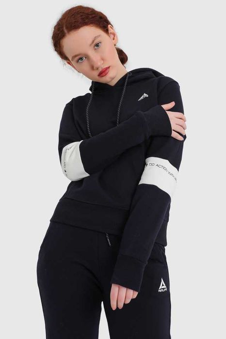 Продава се разработен онлайн магазин за спортни дрехи – 10 000 лв.