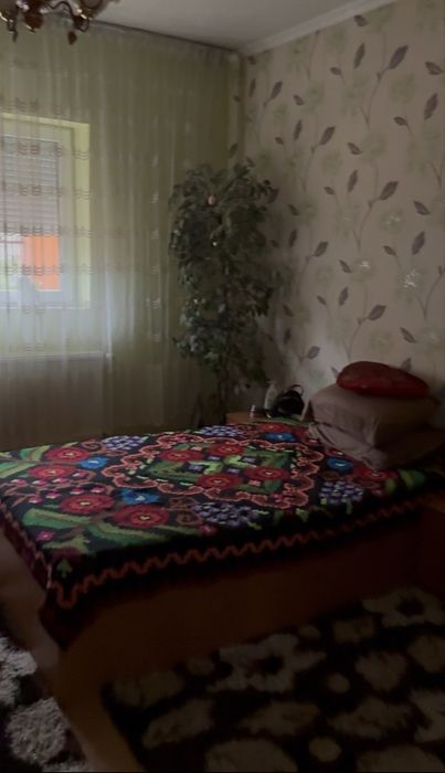 Vand casa spatioasa, teren 7800mp