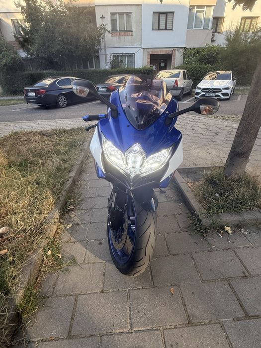 Suzuki GSXR 750 k8