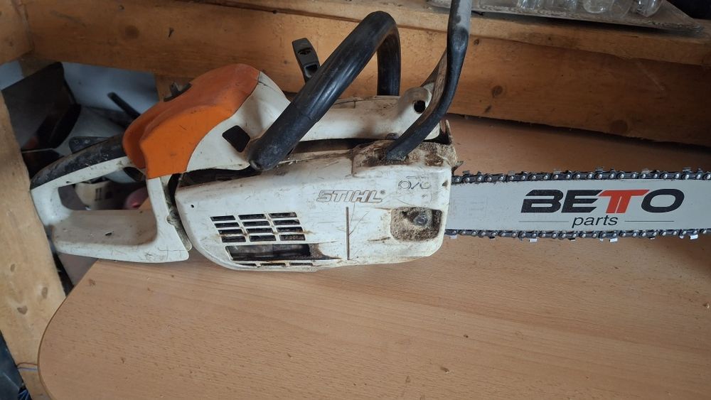 Vînd sthil 201c stare buna perfect funcțional