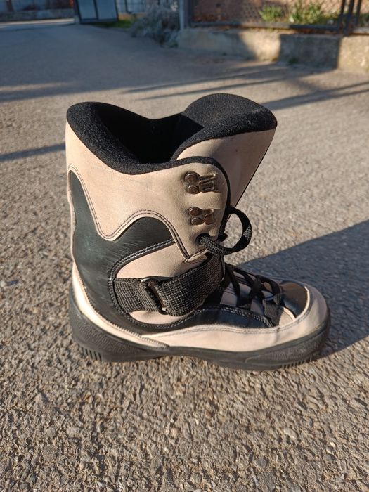 Vand boots snowboard marime 41
