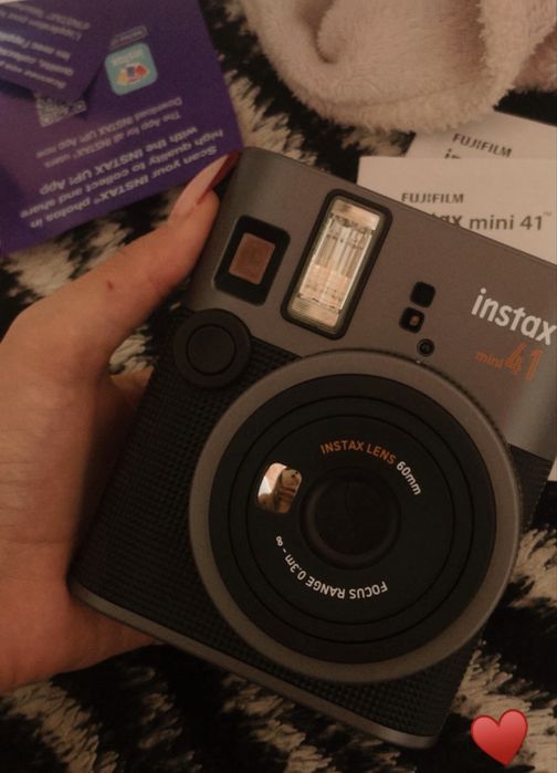камера Instax Mini 41