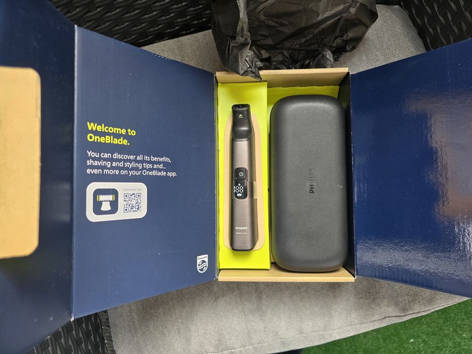 Aparat de ras OneBlade QP6652