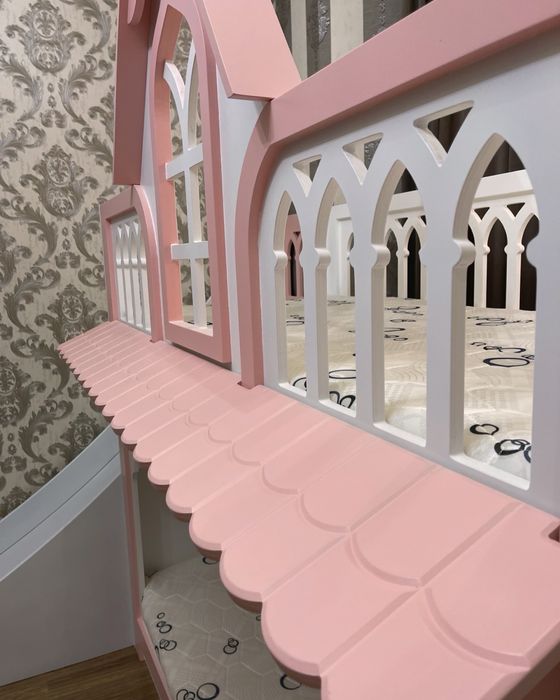 krovatik uz dan RAPUNZEL modeli