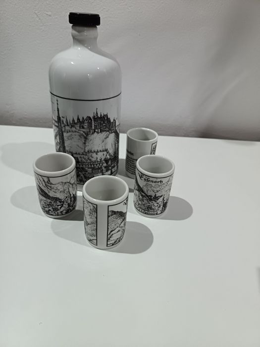 Set ceramic pentru tuica,