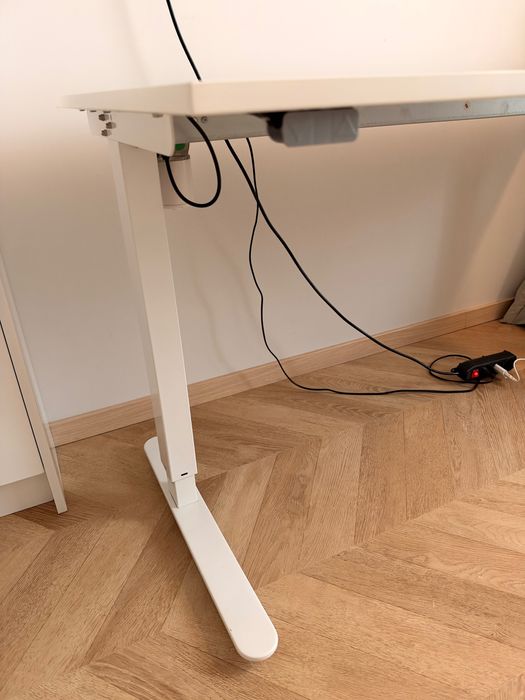 Adjustable stand up desk/ регулируемо бюро за офис или вкъщи 140х70