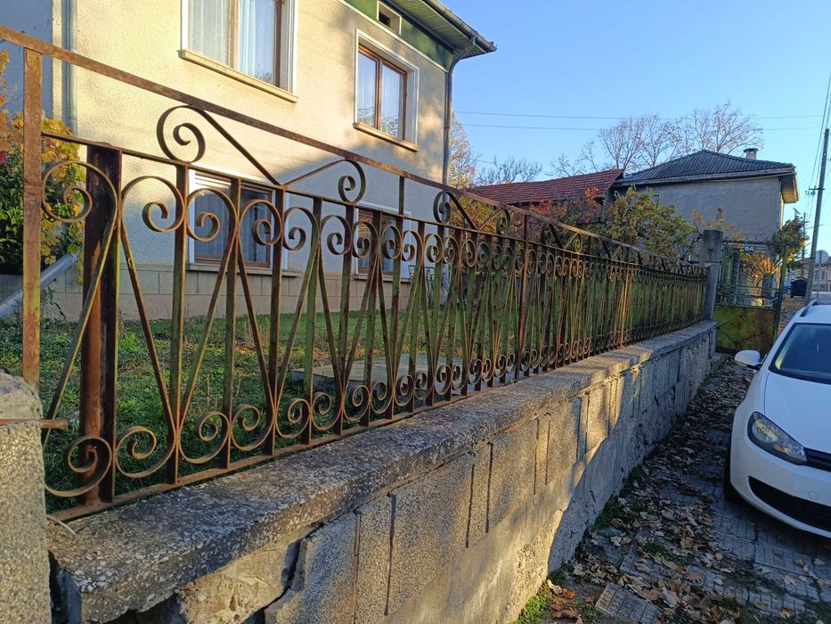 Масивна Ограда с Орнаменти 15м.