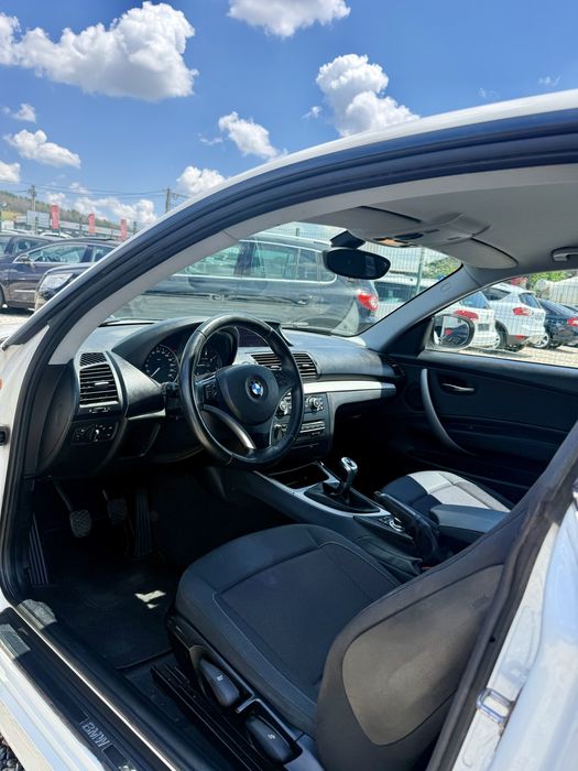 BMW 1 Series 2010 — imagine 5