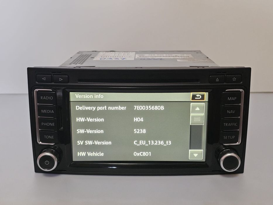 Navigație originală VW RNS 510 LED Multivan, T5, Touareg, Caravelle