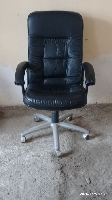 Кресло росиски сотилади