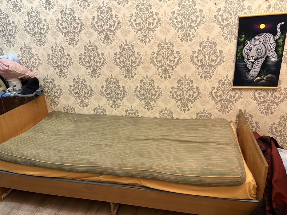 Продам односпальную кровать