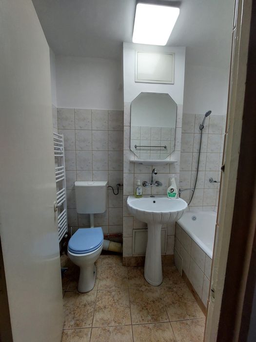 Inchiriez garsonieră