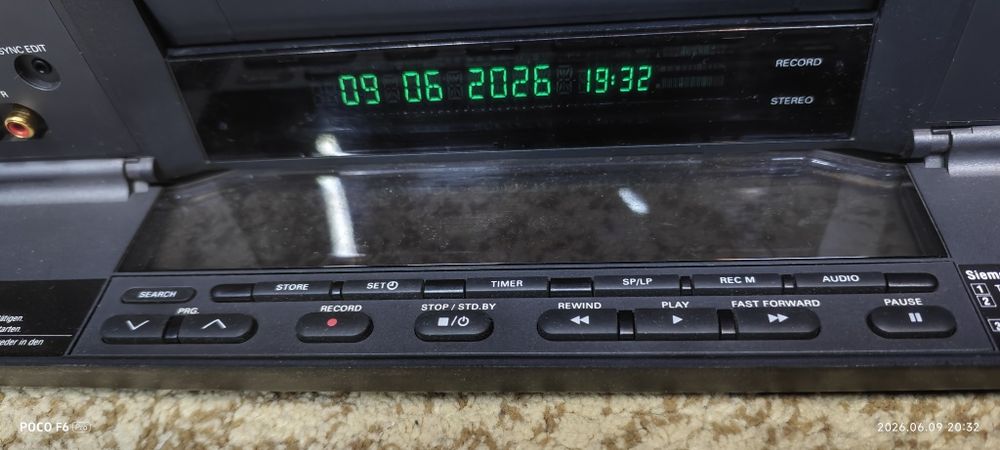 Видеомагнитофон Siemens FM738. 7 головок
