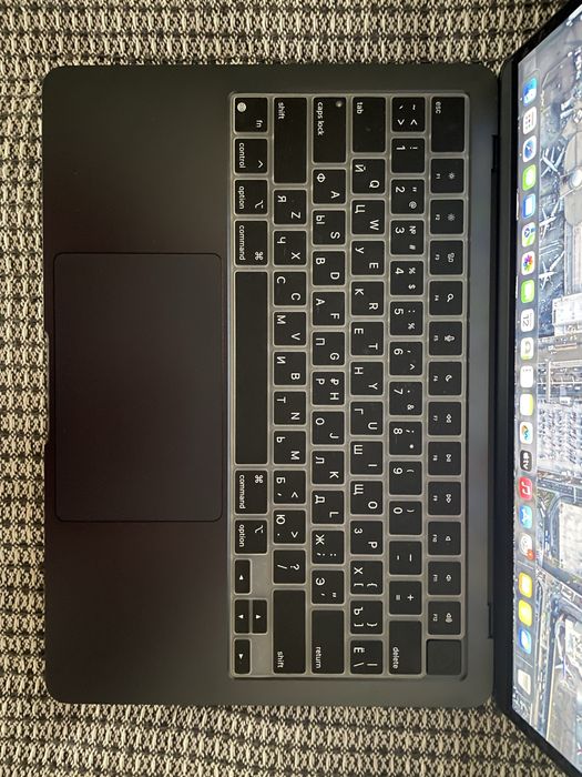 Macbook air 13 m4 16/256