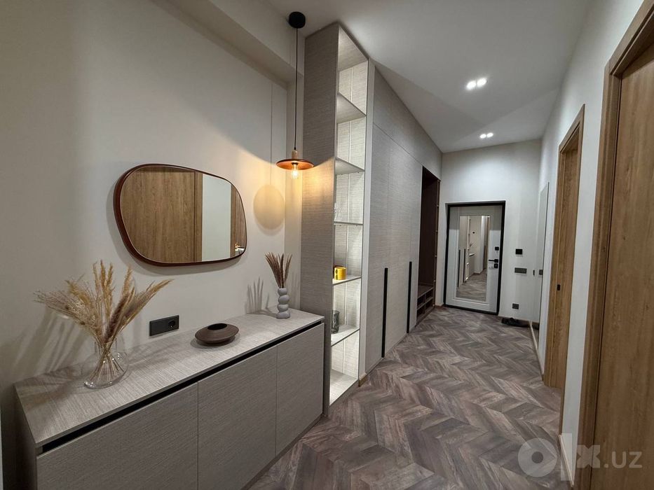 Срочно продается 2в3 ком квартира, ЖК ViaPort, ор-р: ул.Заводская,67м²