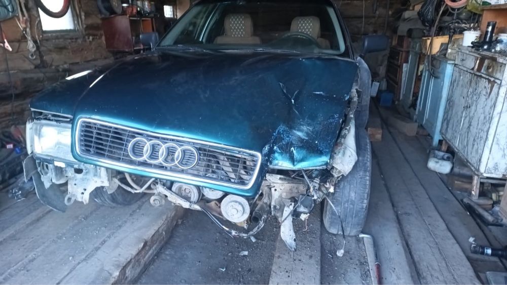 Разбор Audi 80 Avant B4