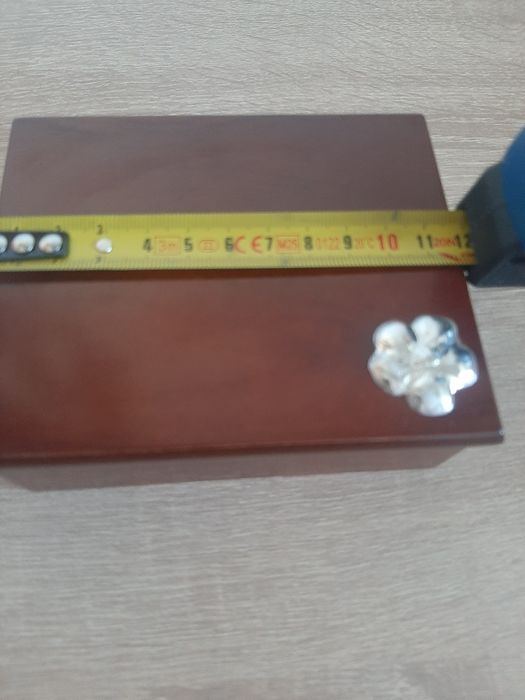 Cutie/ Casetă bijuterii din lemn masiv cu aplicație argint 925/Laminato